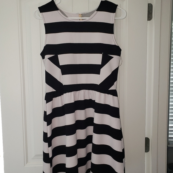 Poema size juniors 14 Black and white striped Dress - Picture 3 of 11